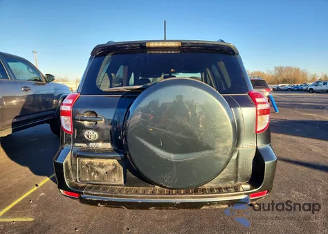 2009 Toyota Rav4 z USA, uszkodzony, nr VIN JTMBF33V695008300